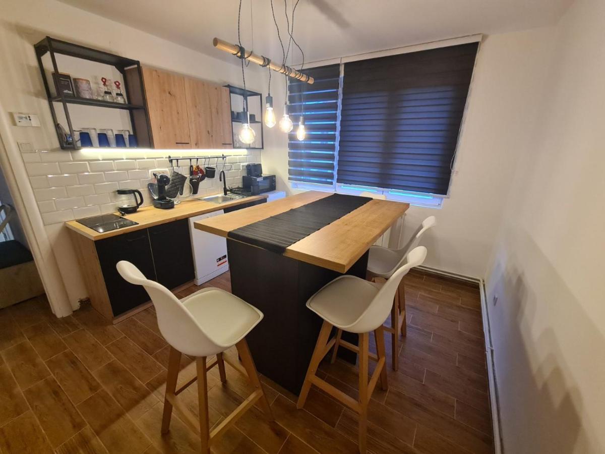 Mak Apartment - Free Parking - Balcony 塞拉耶佛 外观 照片