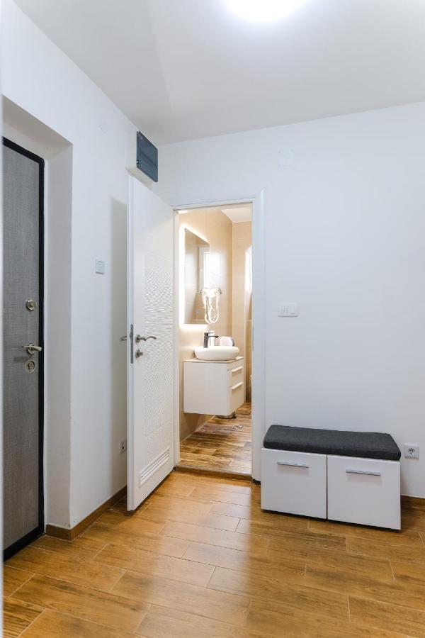 Mak Apartment - Free Parking - Balcony 塞拉耶佛 外观 照片