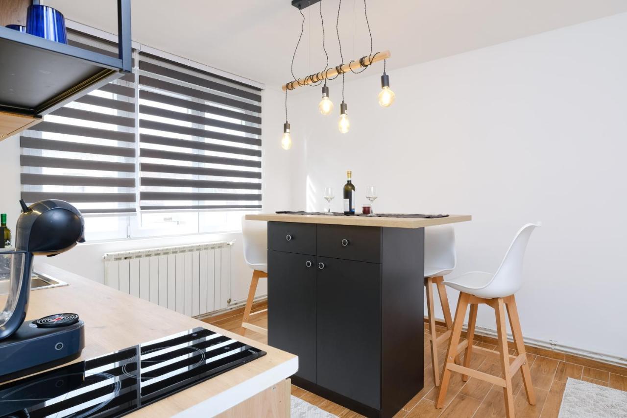 Mak Apartment - Free Parking - Balcony 塞拉耶佛 外观 照片