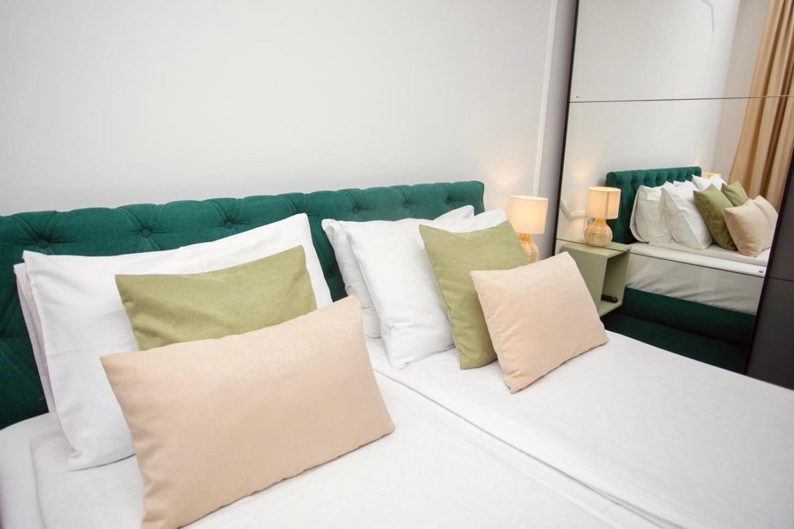 Mak Apartment - Free Parking - Balcony 塞拉耶佛 外观 照片